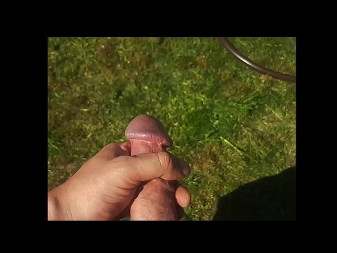 ❤️ Hottie beroa bere pussy arrosa izorratu egiten du eta udako lorategi batean squirt batekin esperma egiten du ☑ Sluts gurean eu.mouthporn.ru ﹏