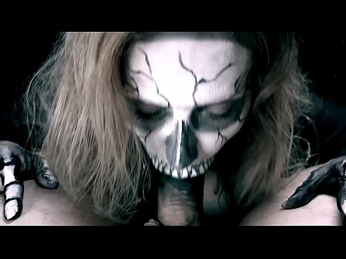 ❤️ Deabru neska bere aho beltzarekin oilarra xurgatzen eta esperma irensten. ☑ Sluts gurean eu.mouthporn.ru ﹏